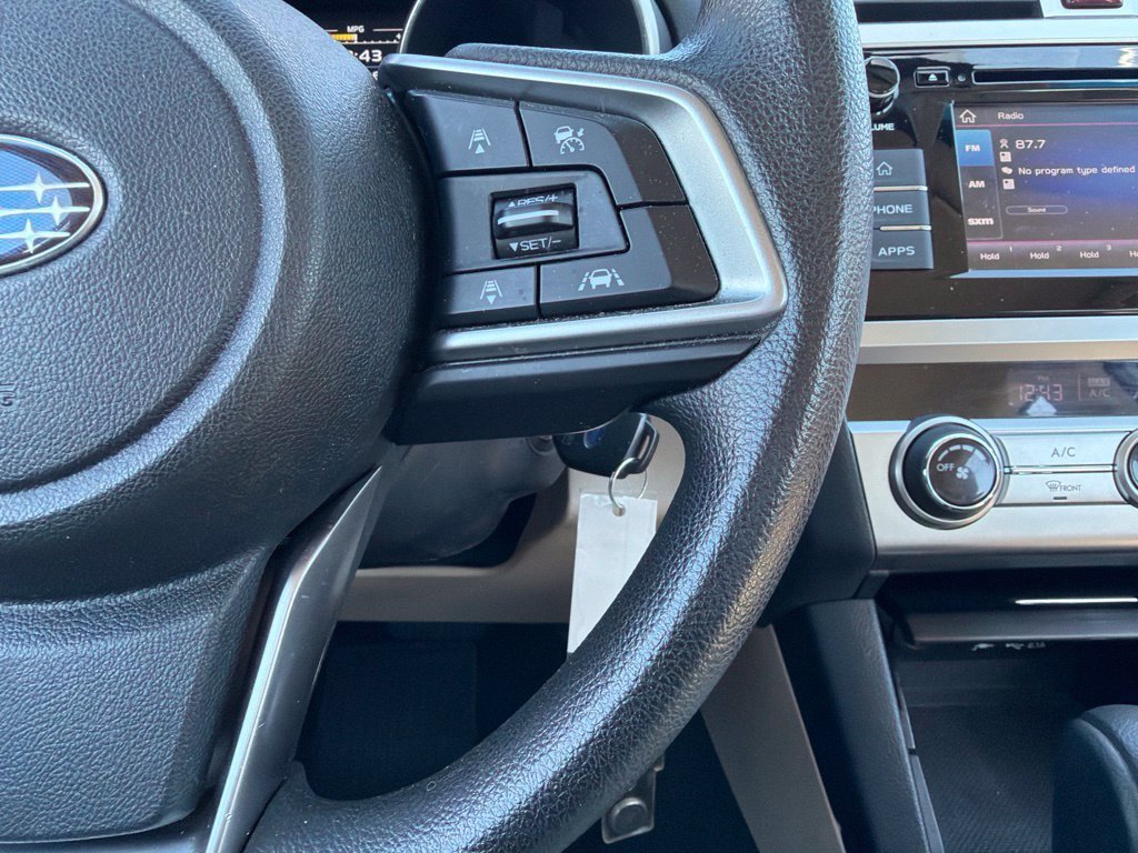 Used 2019 Subaru Outback 2.5i AWD/4WD image 18