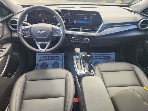 Used 2024 Chevrolet Trax ACTIV w/ Sunroof Package image 39