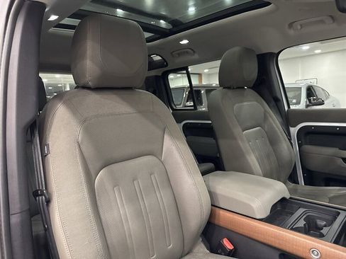 Used 2021 Land Rover Defender 110 SE image 23