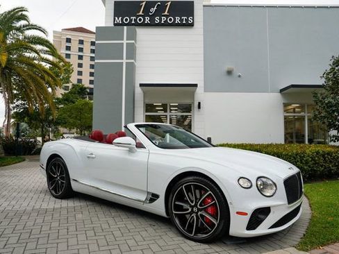 Used 2024 Bentley Continental GT V8 image 1