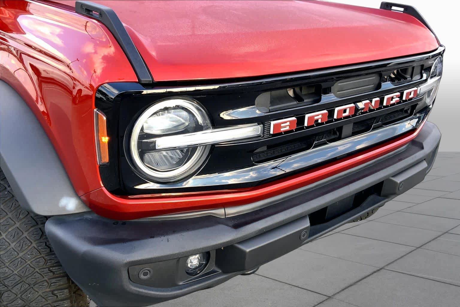 Used 2023 Ford Bronco Outer Banks w/ Sasquatch Package AWD/4WD image 28