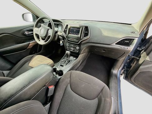 Used 2021 Jeep Cherokee Latitude AWD/4WD image 29