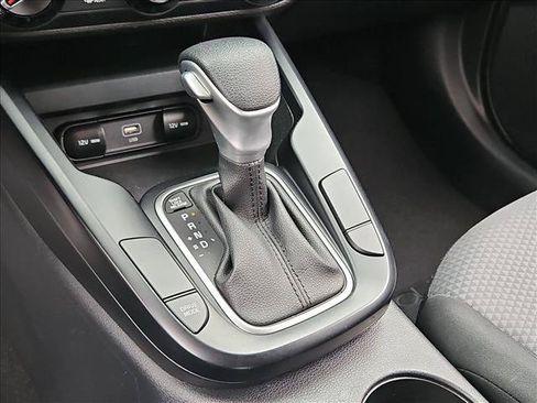 Used 2023 Kia Soul LX FWD image 12