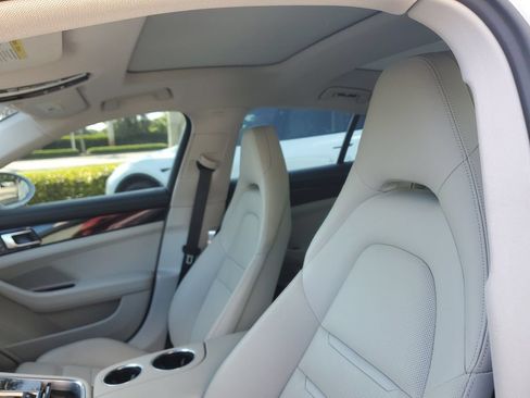Used 2023 Porsche Panamera Platinum Edition RWD image 21