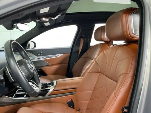 Certified 2023 BMW 760i xDrive AWD/4WD image 30