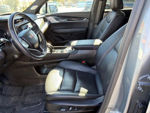 Used 2024 Cadillac XT6 Premium Luxury image 26