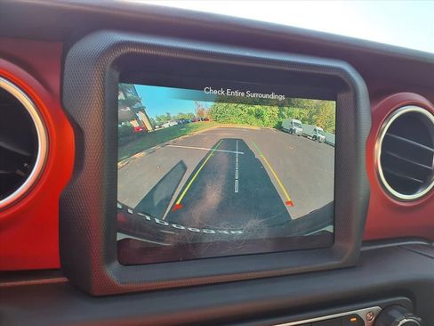 Certified 2020 Jeep Wrangler Unlimited Rubicon image 17