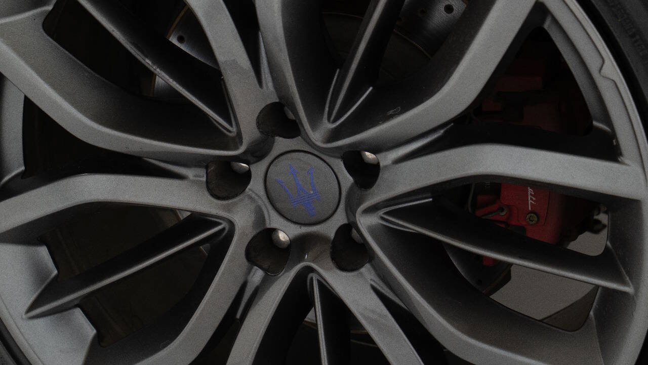 Used 2018 Maserati Levante S GranSport AWD/4WD image 75