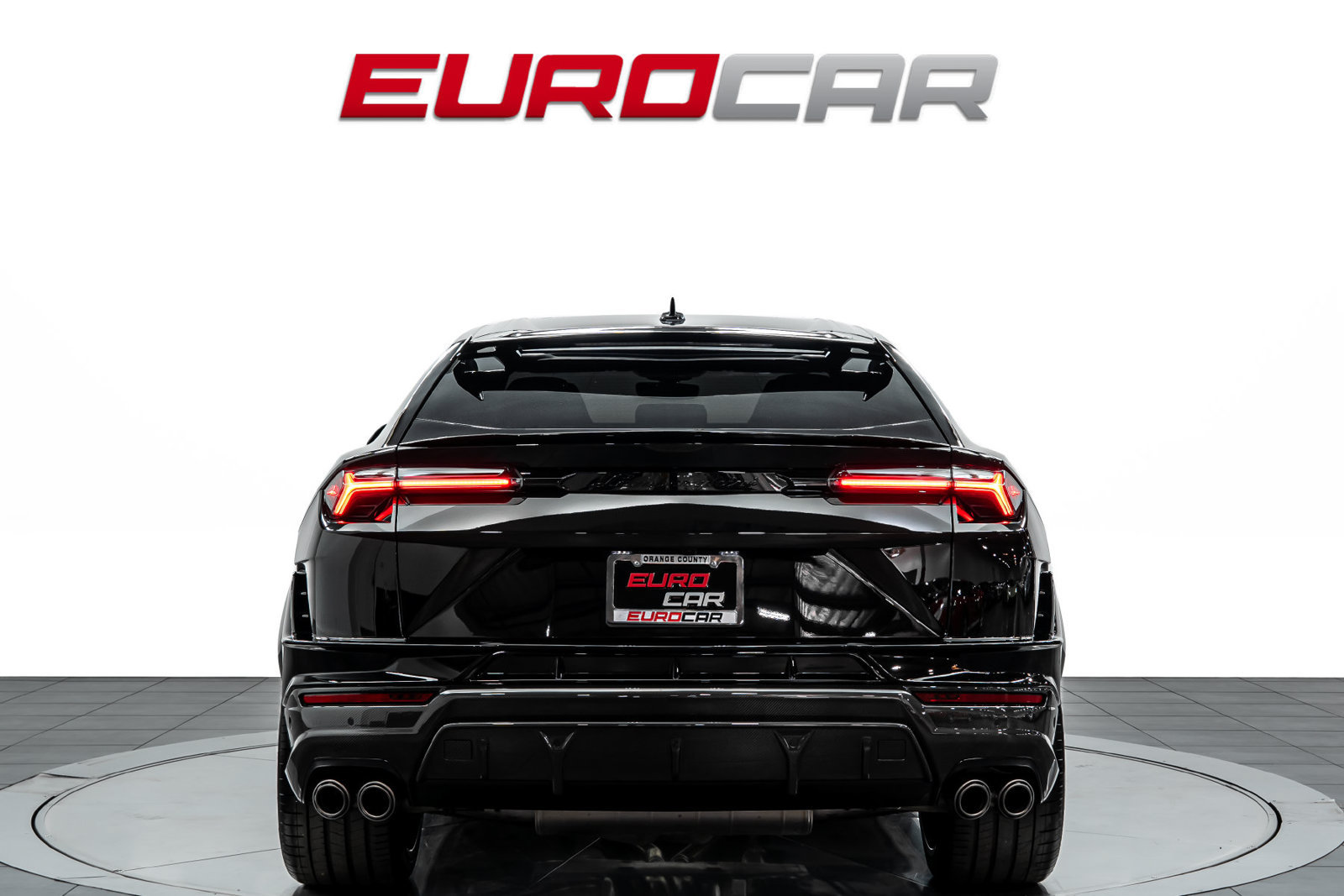 Used 2023 Lamborghini Urus Performante AWD/4WD image 4