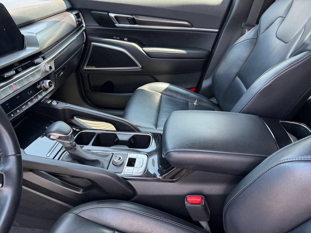 Used 2024 Kia Telluride S w/ S Sunroof Package FWD image 12