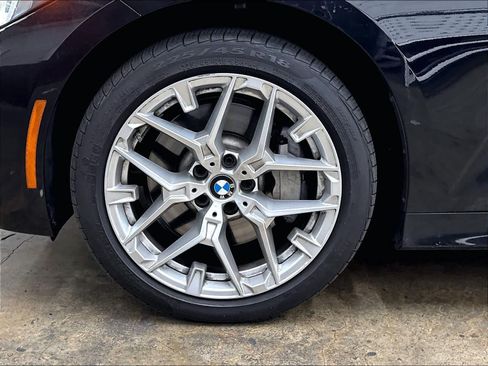 Used 2025 BMW 330i Sedan w/ Convenience Package RWD image 12