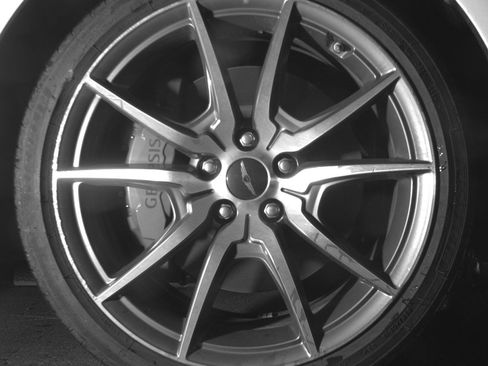 Used 2025 Genesis G70 2.5T image 13