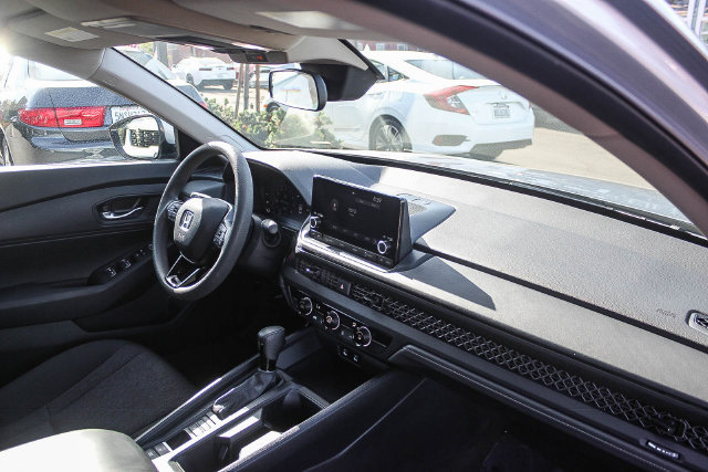 Used 2023 Honda Accord LX image 21