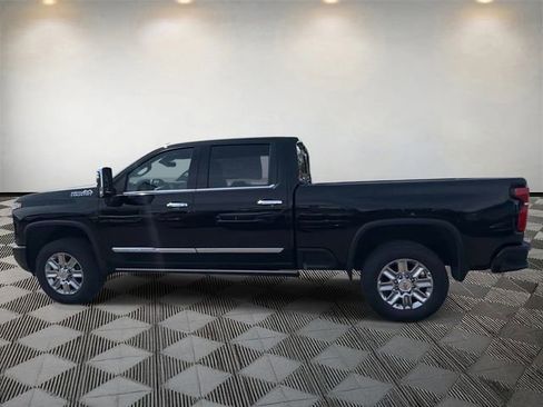 New 2026 Chevrolet Silverado 2500 High Country w/ High Country Premium Package AWD/4WD image 8