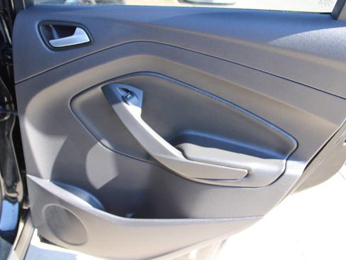 Used 2018 Ford Escape SE AWD/4WD image 9