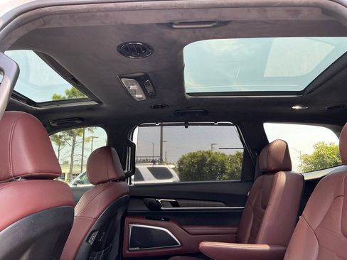 Used 2023 Kia Telluride SX Prestige AWD/4WD image 18