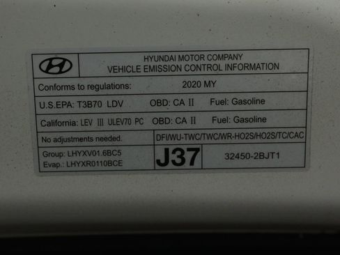 Used 2020 Hyundai Veloster Turbo image 33