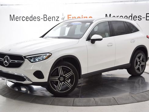 Certified 2026 Mercedes-Benz GLC 300 GLC 300 image 2