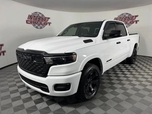 Used 2025 RAM 1500 Lone Star AWD/4WD image 3