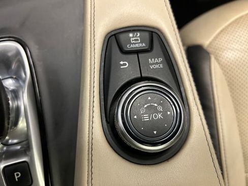 Used 2019 INFINITI QX50 Luxe image 19