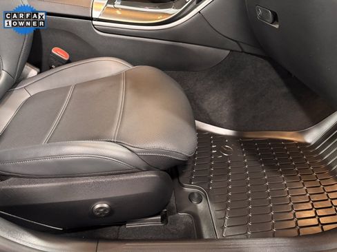 Certified 2023 Mercedes-Benz C 300 4MATIC Sedan image 17
