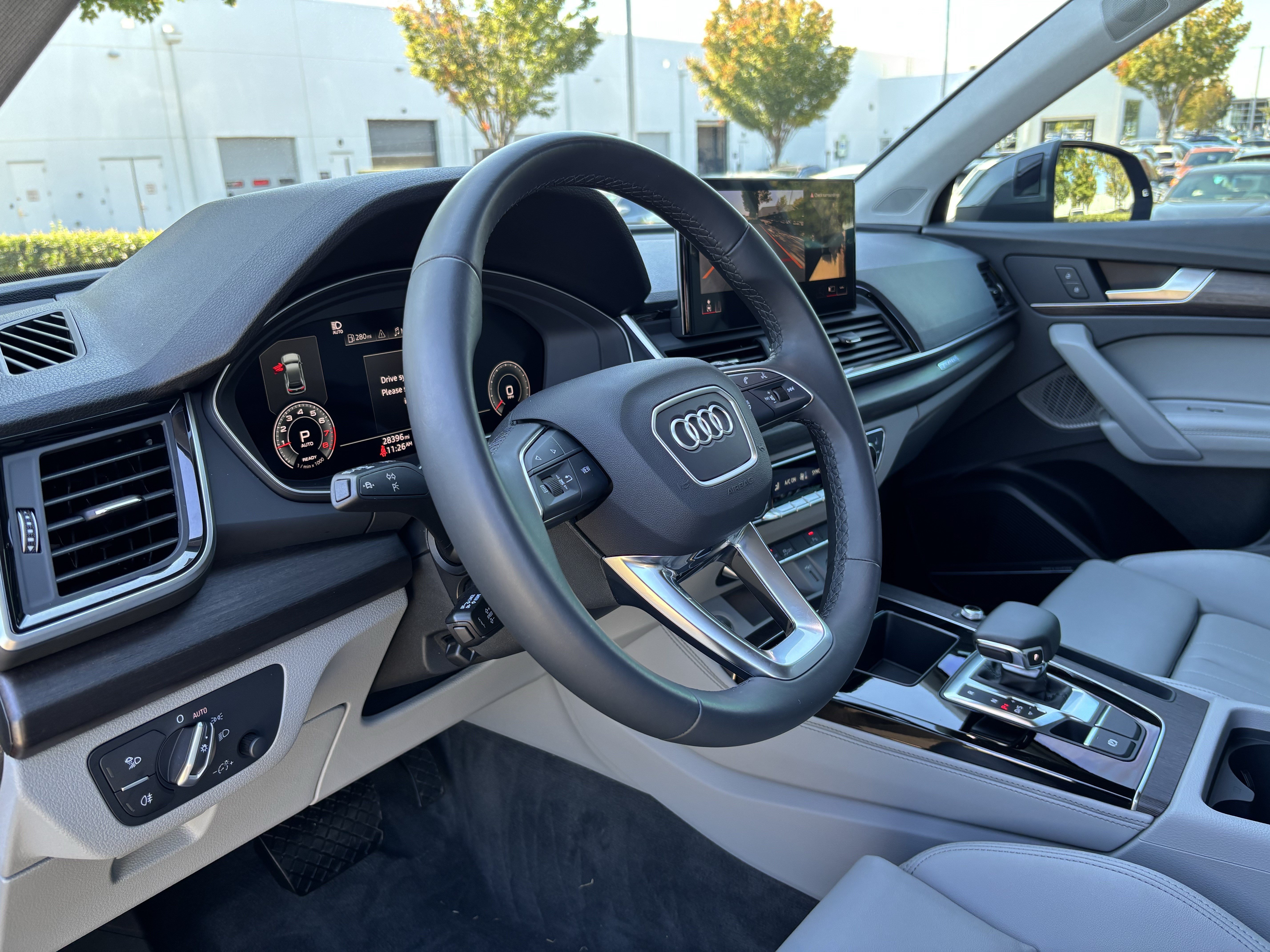 Used 2024 Audi Q5 2.0T Premium Plus w/ Premium Plus Package AWD/4WD image 16