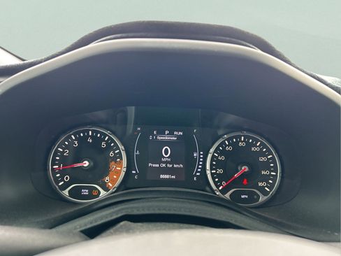 Certified 2018 Jeep Renegade Latitude image 12