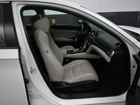 Used 2018 Honda Accord EX-L image 45