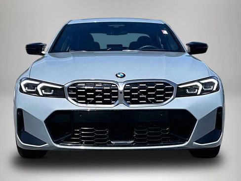 Used 2023 BMW M340i xDrive image 3