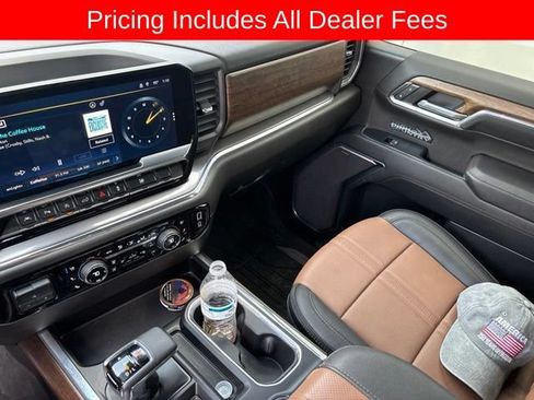 Used 2023 Chevrolet Silverado 1500 High Country w/ High Country Premium Package AWD/4WD image 4