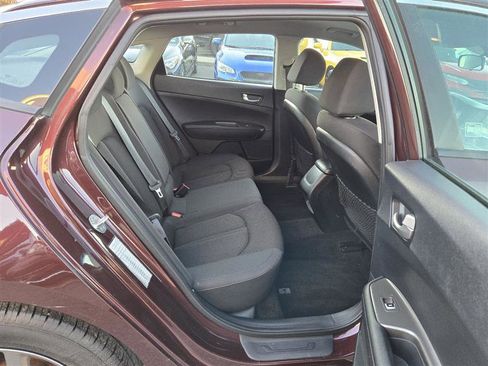 Used 2019 Kia Optima LX image 29