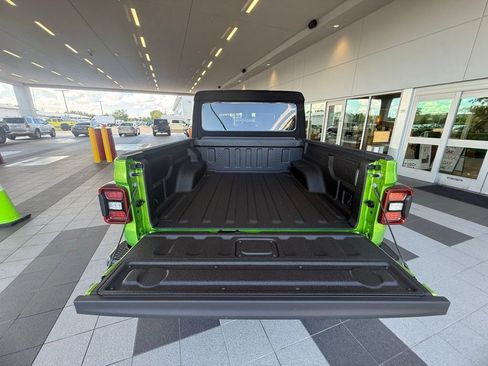 New 2025 Jeep Gladiator Mojave w/ Safety Group image 58