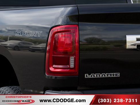 New 2026 RAM 2500 Laramie AWD/4WD image 9