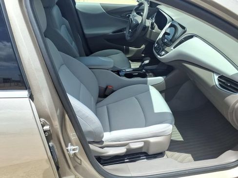 Used 2024 Chevrolet Malibu LS FWD image 11