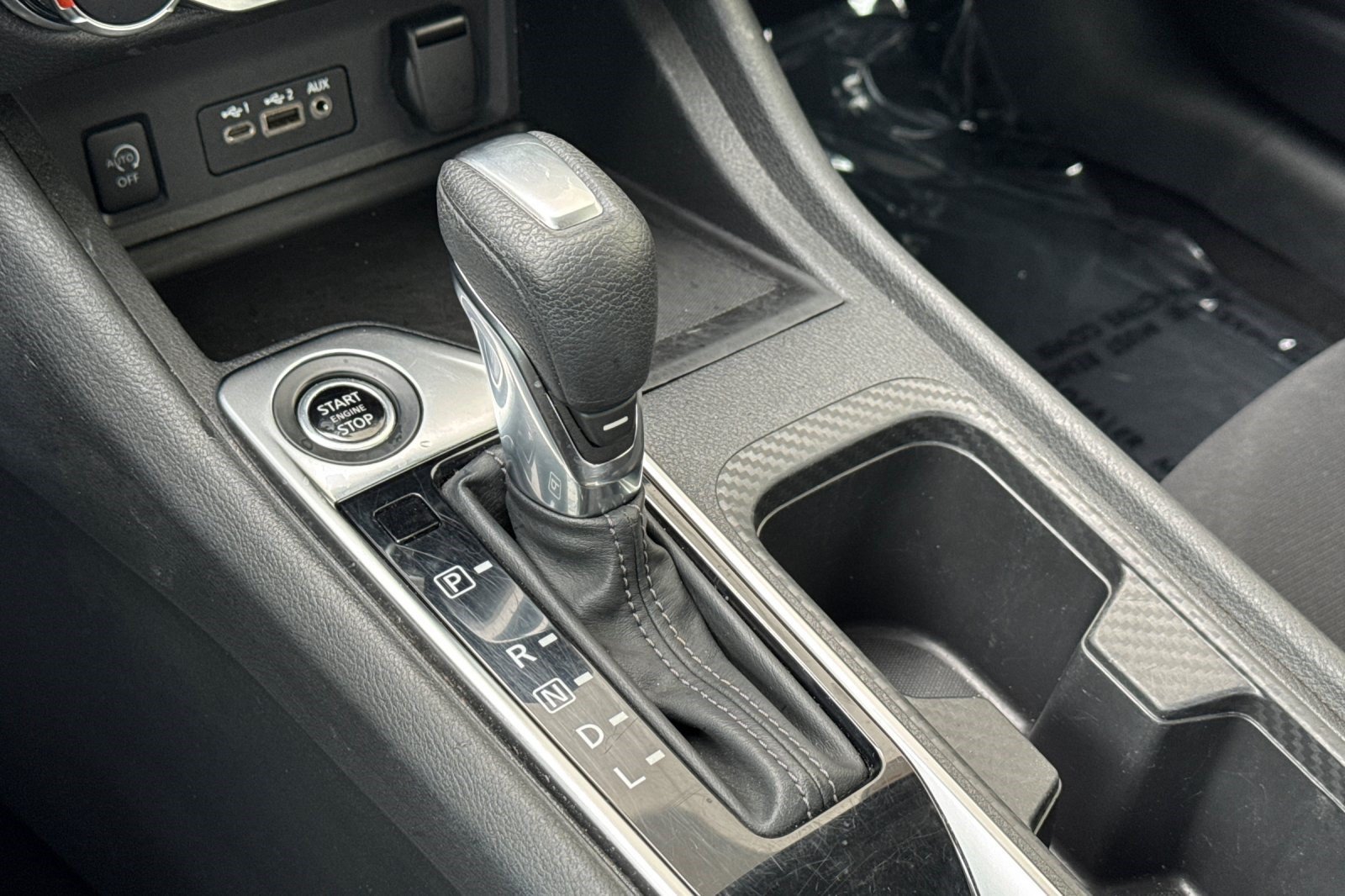 Used 2024 Nissan Sentra SV FWD image 18