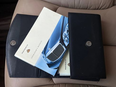 Used 2004 Maybach 57 RWD image 26