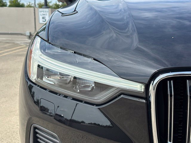 Certified 2023 Volvo XC60 B5 Ultimate w/ Climate Package AWD/4WD image 12