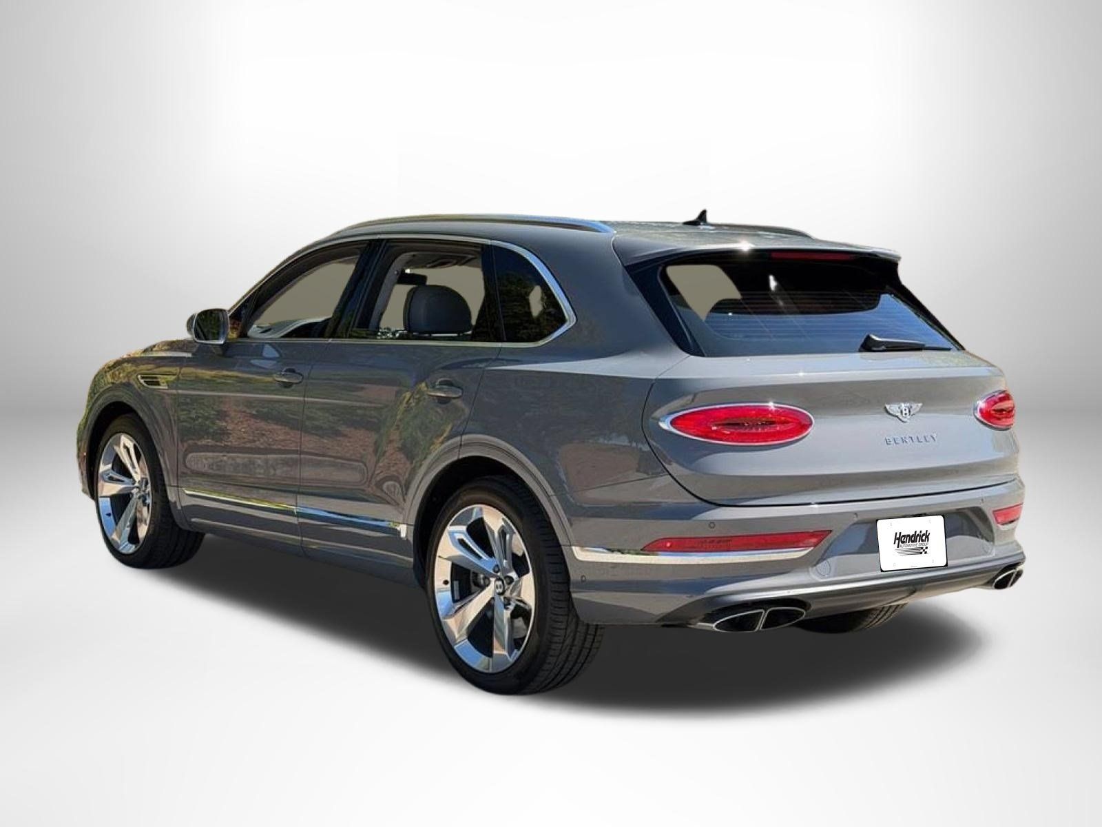 Certified 2025 Bentley Bentayga AWD/4WD image 4