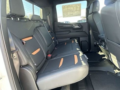 New 2026 GMC Sierra 1500 AT4 w/ AT4 Premium Package AWD/4WD image 28