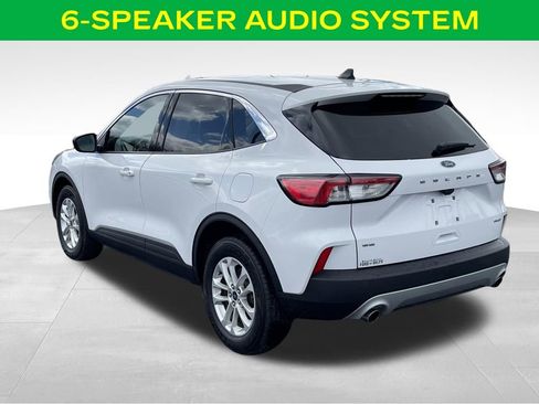 Used 2022 Ford Escape SE image 12