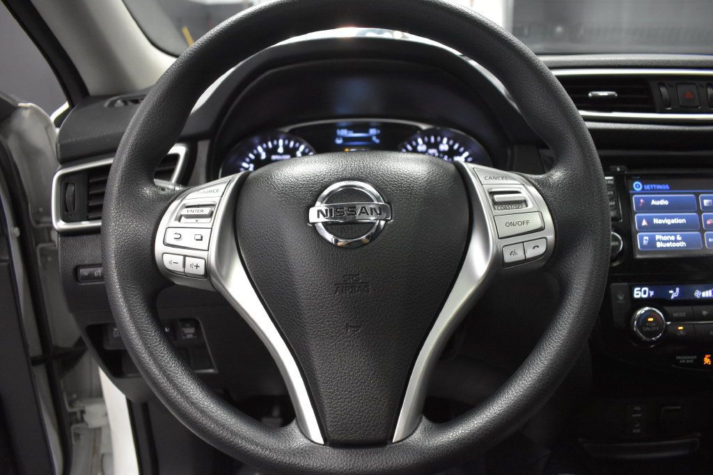 Used 2014 Nissan Rogue SV w/ SV Premium Package FWD image 28