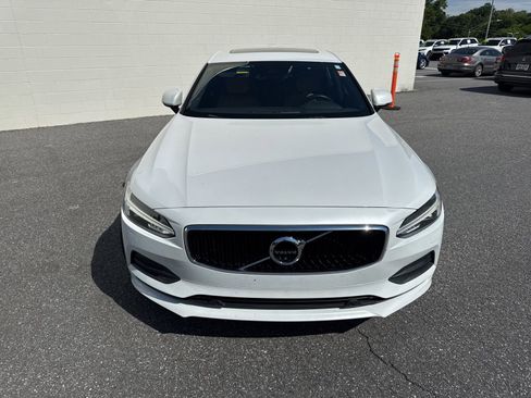 Used 2018 Volvo S90 T6 Momentum w/ Convenience Package AWD/4WD image 2