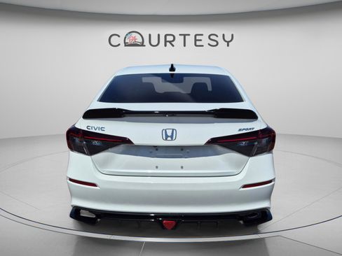 Used 2025 Honda Civic Sport image 5