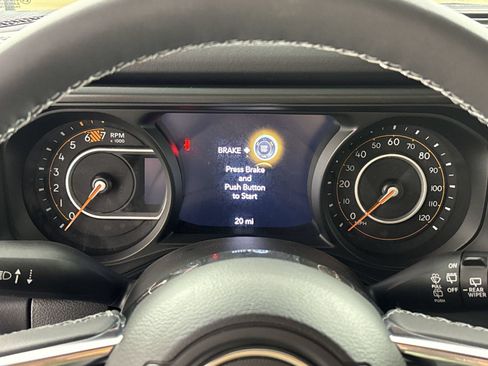 New 2026 Jeep Wrangler Unlimited Sahara AWD/4WD image 22