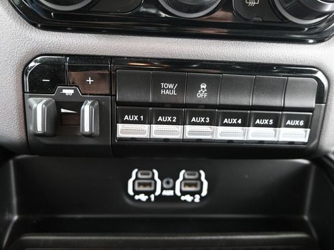 Used 2024 RAM 2500 Big Horn w/ Snow Chief Group image 24