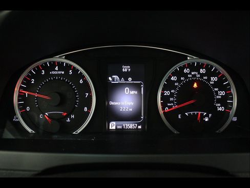 Used 2015 Toyota Camry SE FWD image 31