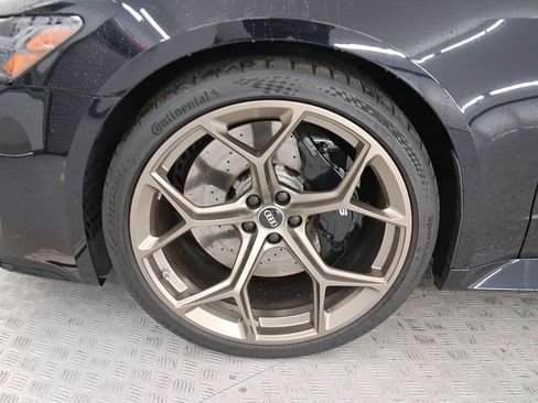 Used 2024 Audi RS 7 Performance w/ Bronze Edition image 11