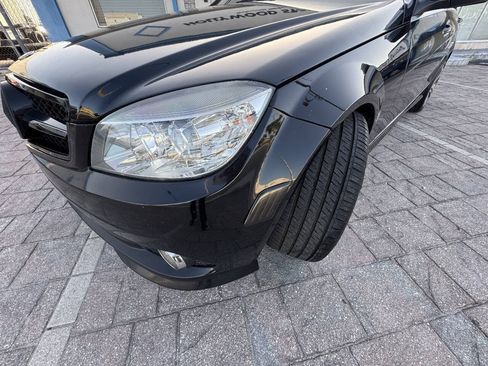 Used 2009 Mercedes-Benz C 300 Sedan image 17