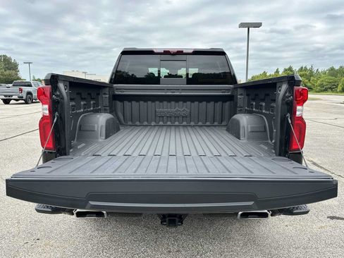 Certified 2024 Chevrolet Silverado 1500 High Country w/ Technology Package AWD/4WD image 35