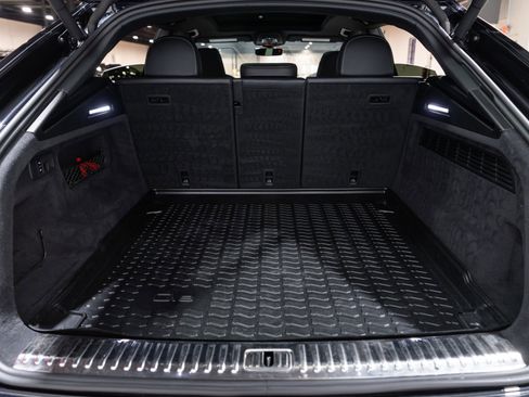 Used 2020 Audi SQ8 Prestige image 19